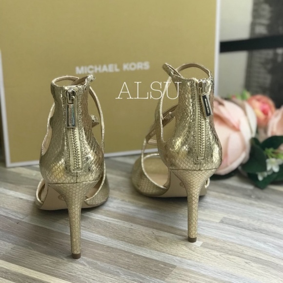 Michael Kors Chantelle Embossed Metallic Gold W - Picture 3 of 9